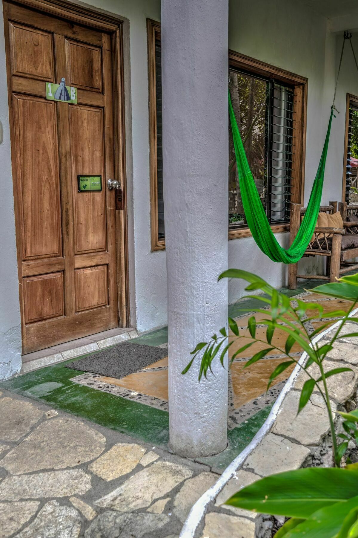 Hotel Jaguar Inn Tikal Exterior photo